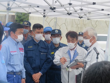 •令和2年7月豪雨災害被害状況視察（赤羽国土交通大臣）の様子