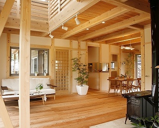 岐阜証明材をふんだんに使った産直住宅の画像