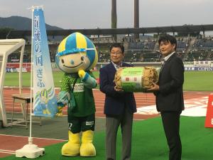 岐阜・鹿児島姉妹県盟約50周年記念品贈呈式