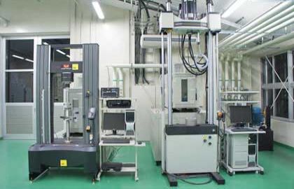 万能試験機、疲労試験機