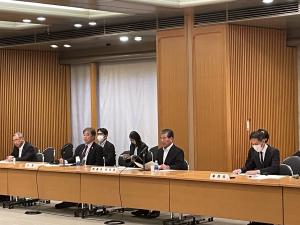 全国都道府県議会議長会委員会