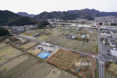 芥見町屋遺跡発掘調査区(東上空から)