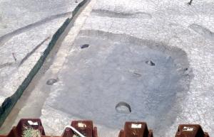 今宿遺跡の竪穴建物の近景です。