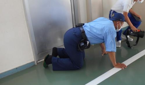 体験講座中の「鑑識体験」状況