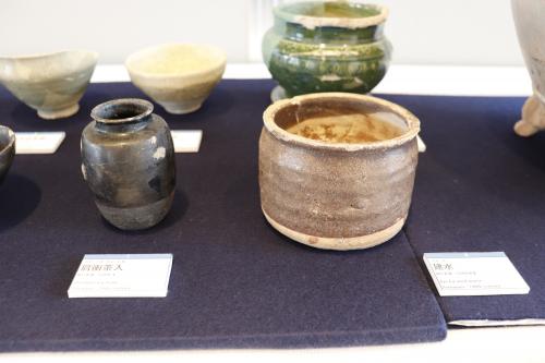 肩衝茶入と建水