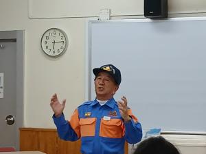 常備消防と消防団の違いを説明