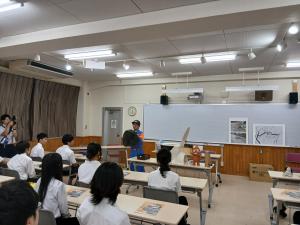 災害時のトイレの使い方を説明