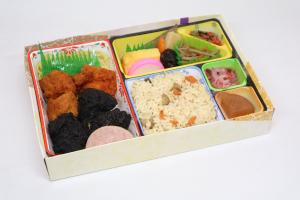 いろとり鳥　からあげ弁当