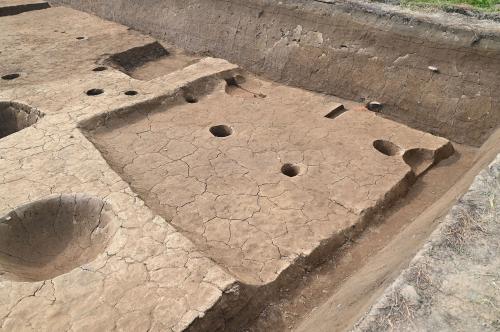 土馬が出土した竪穴建物