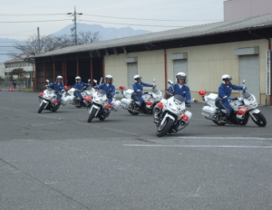 画像（白バイ安全運転競技大会状況）