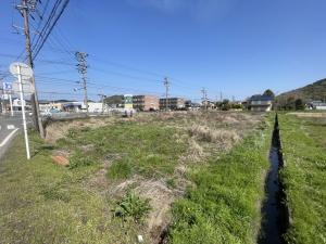 芥見町屋遺跡（国事業）の調査前発掘区近景の写真です