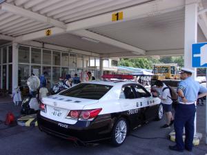 イベントの様子（パトカー見学）