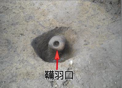 平成27年度発掘調査における遺物出土状況の画像