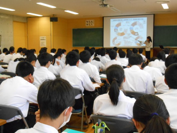 R元県立大垣北高等学校の画像2