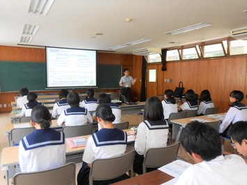 R元県立斐太高等学校の画像1