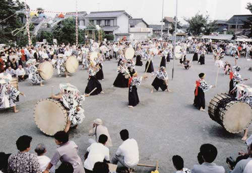 表佐太鼓踊