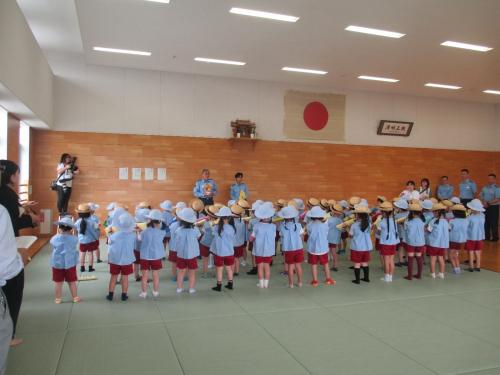 鍵盤ハーモニカ演奏