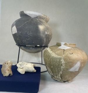 接合が終了した土器たち