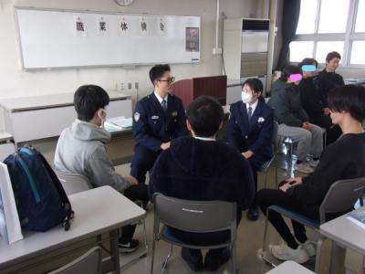 意見交換顔消し