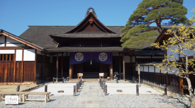 高山陣屋正面玄関画像